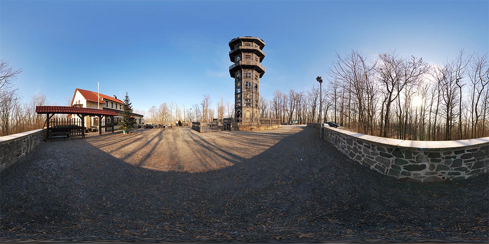 Turmgaststätte und Gußeisener Turm