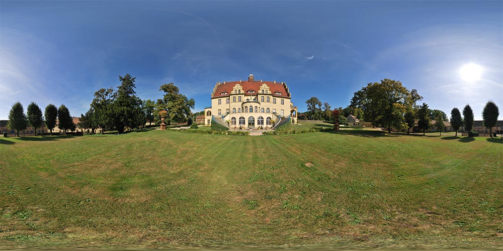 Schloß Weißig Südportal