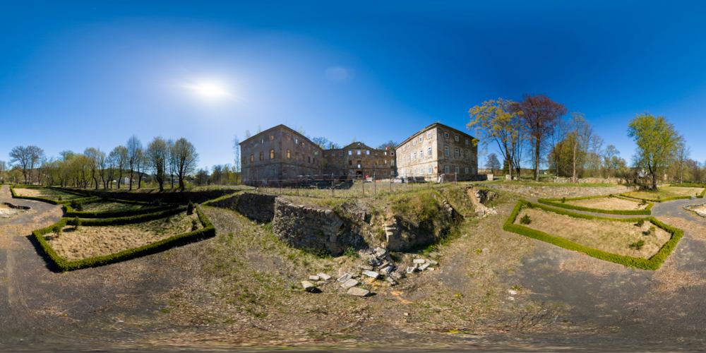 Schloss Lipová (Hainspach) - Schlossgarten