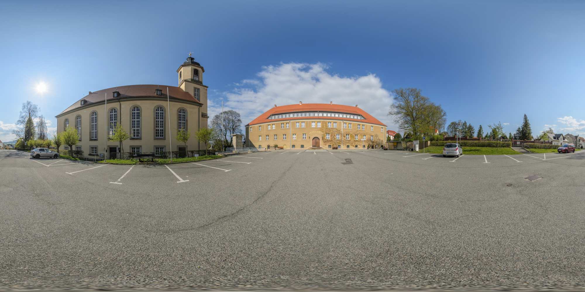 Rathaus und Kreuzkirche in Seifhennersdorf